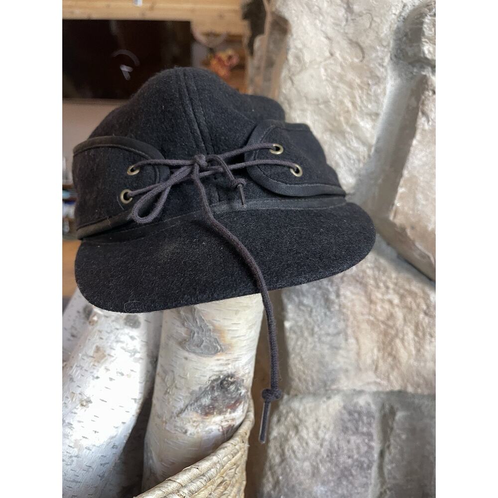Vintage Dry Ice Crown Cap Wool Ear Flap Hat Made in Canada Black 7 3/8 Winter